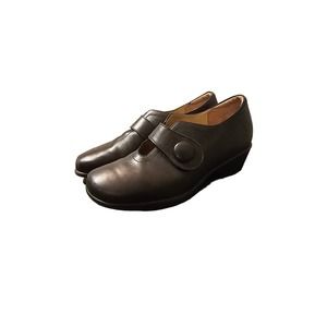 Kumfs black size 37 size 7‎ shoe